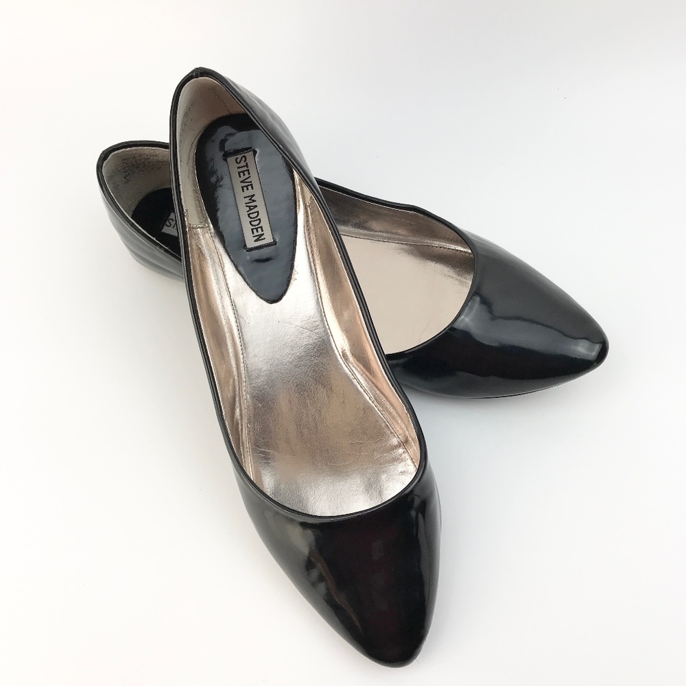 Steve Madden IBIZA Flat Black Patent Leather Pointed Toe Wide Width